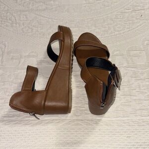 Source Unknown Brown Wedges